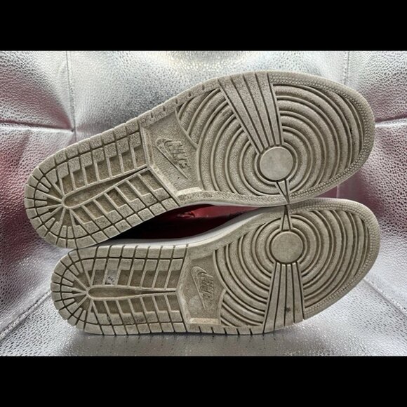 RARE 🚀 Size 11.5 - Nike Air Jordan 1 One Retro High Red Elephant 839115-600 - Picture 8 of 9